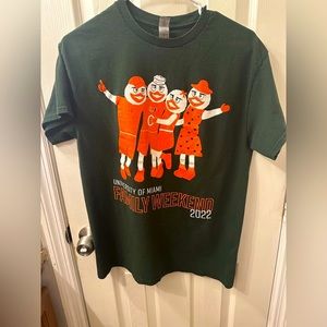 University of Miami kids T shirt size M